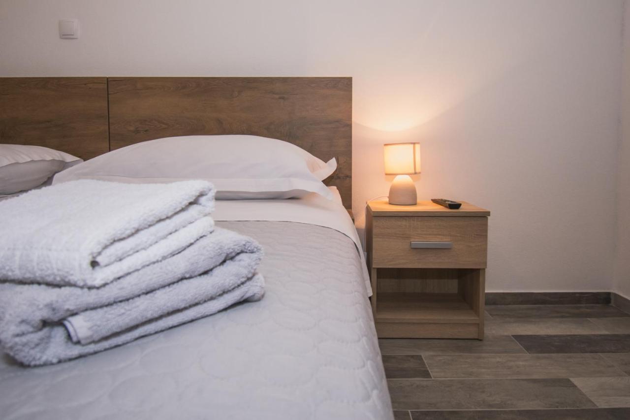 Marcelovi Dvori Bed & Breakfast Pirovac Bilik gambar