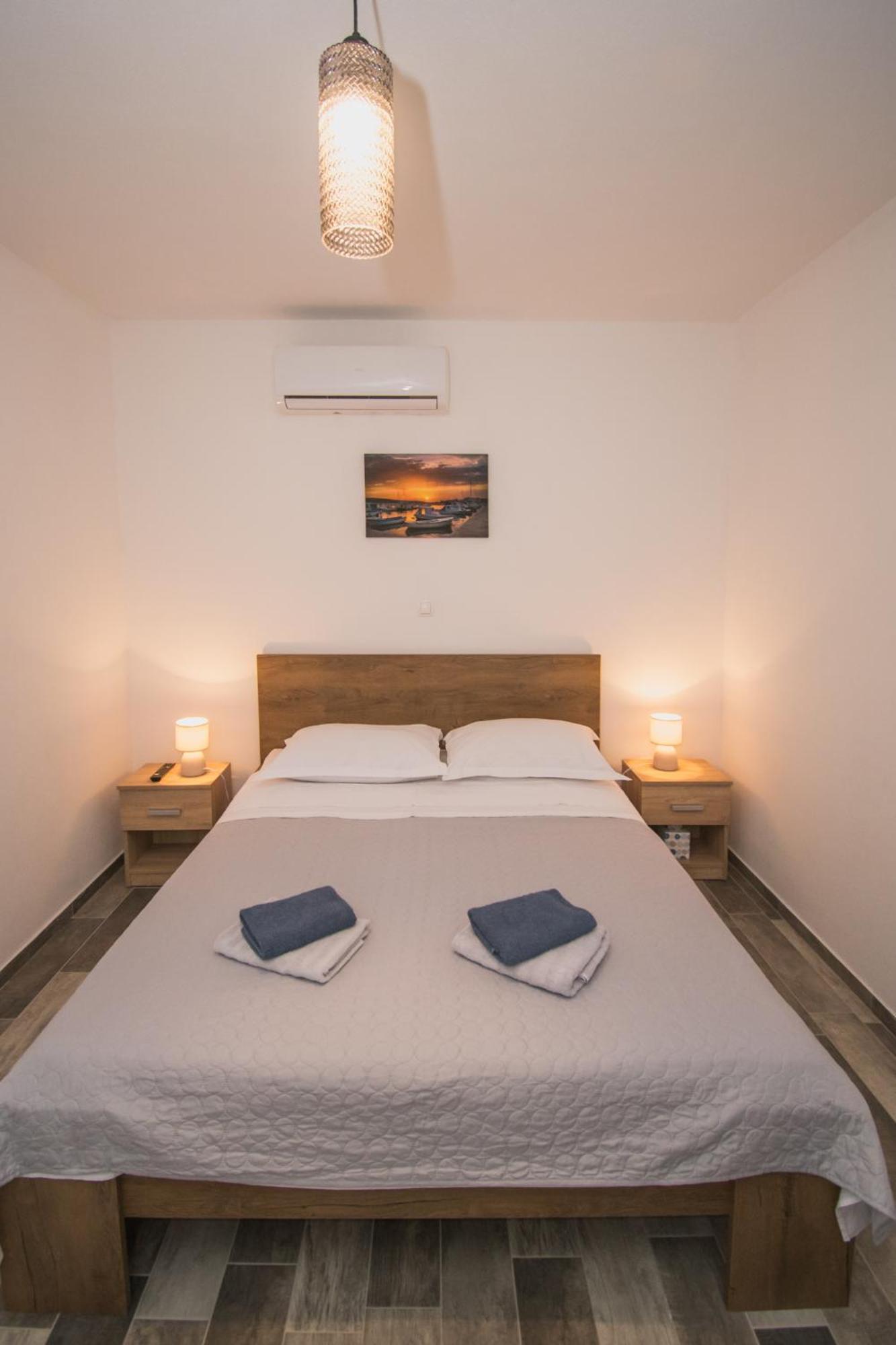 Marcelovi Dvori Bed & Breakfast Pirovac Bilik gambar