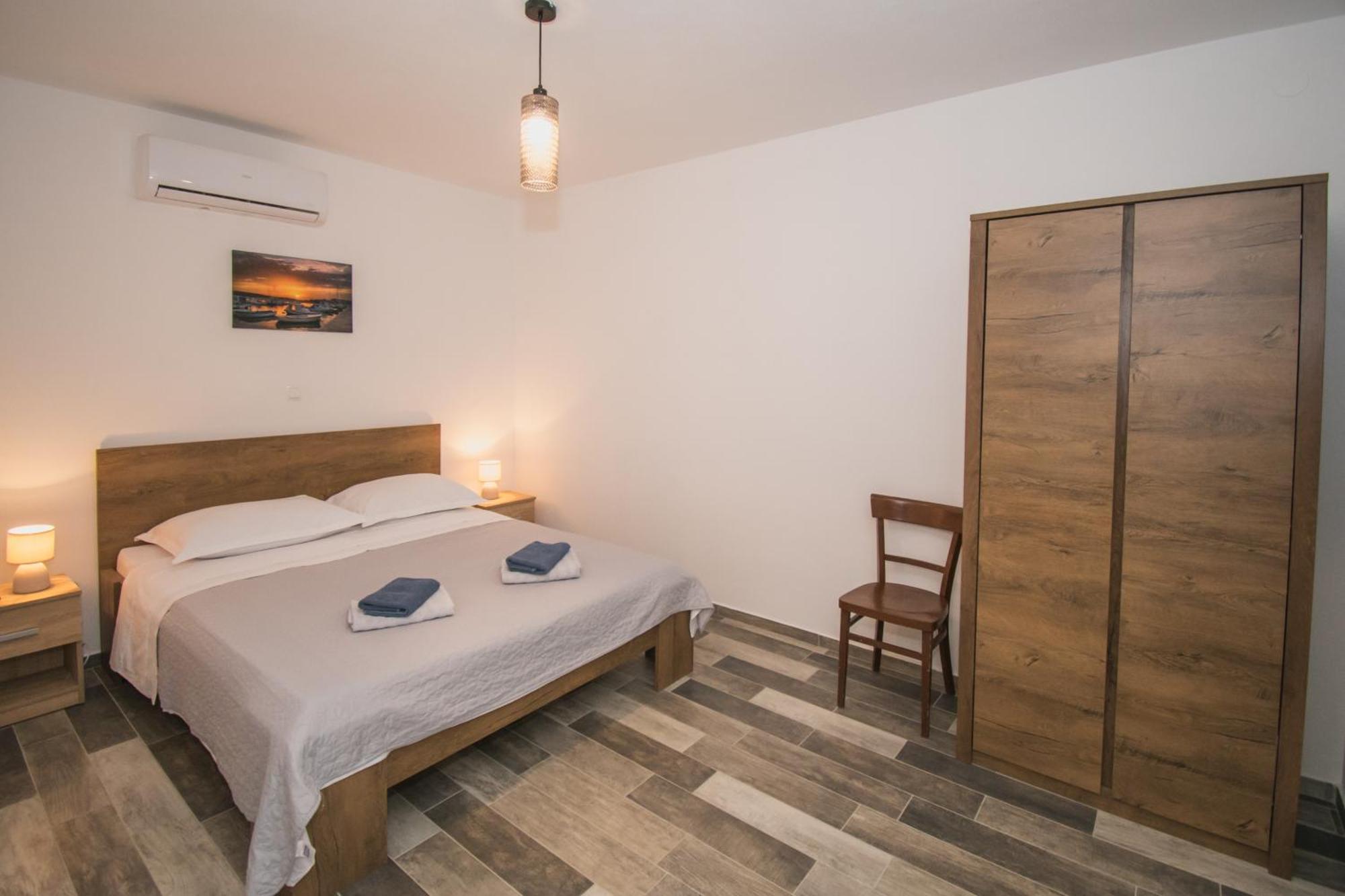 Marcelovi Dvori Bed & Breakfast Pirovac Bilik gambar