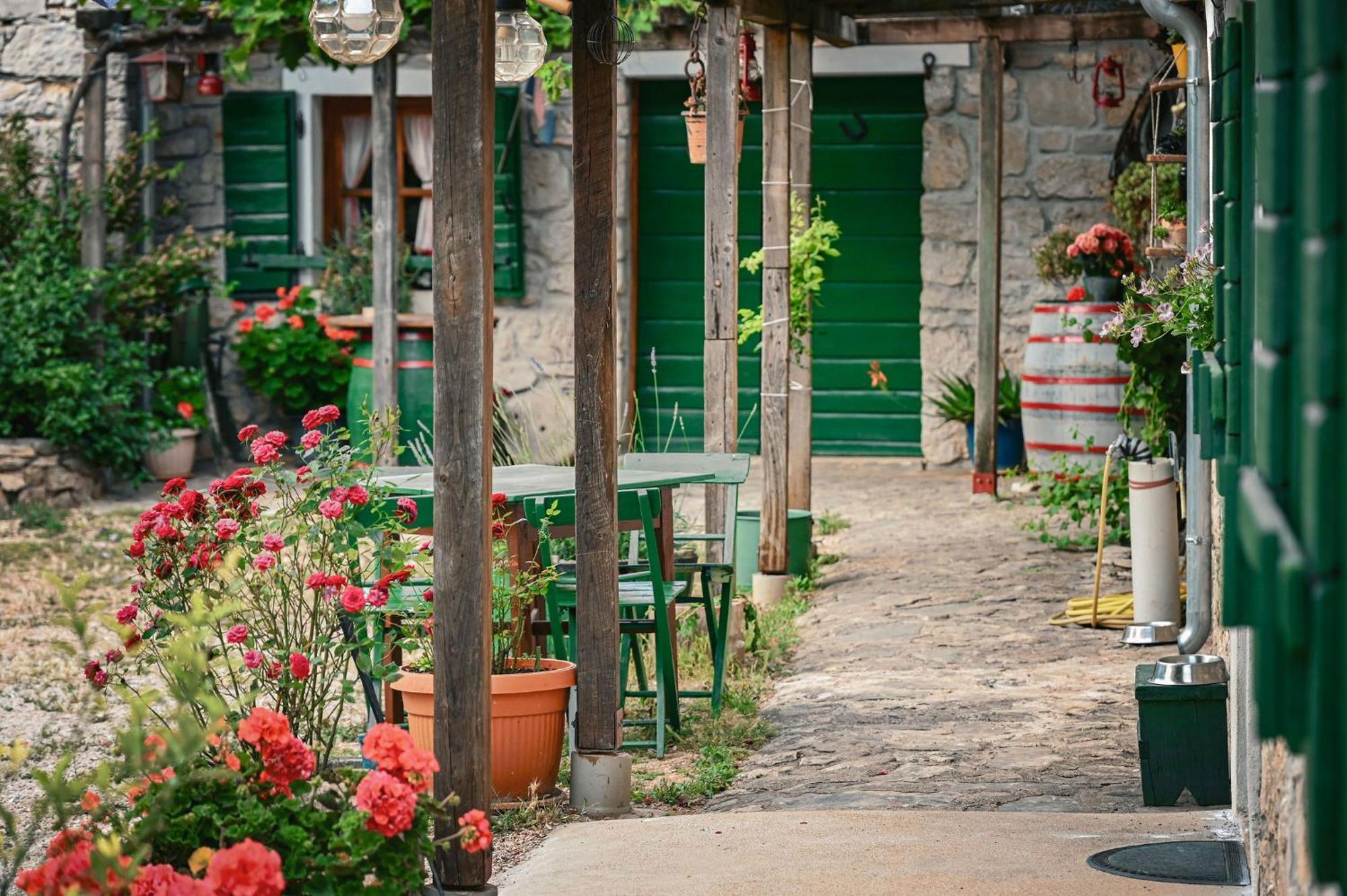 Marcelovi Dvori Bed & Breakfast Pirovac Luaran gambar