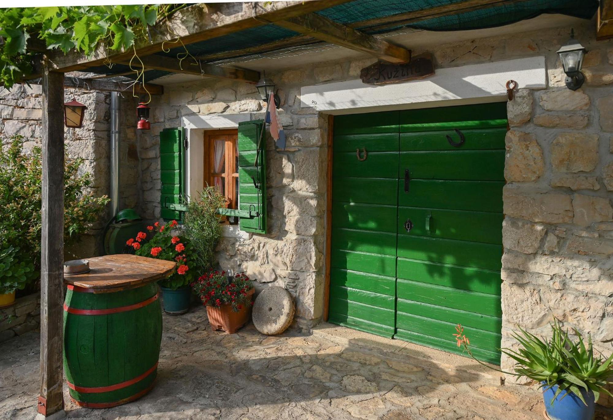 Marcelovi Dvori Bed & Breakfast Pirovac Luaran gambar